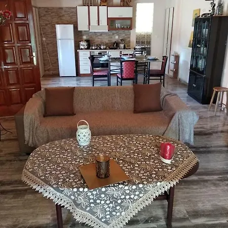 Mari's House Dom wakacyjny *